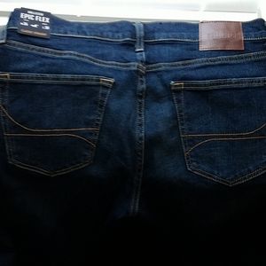 Hollister Jeand